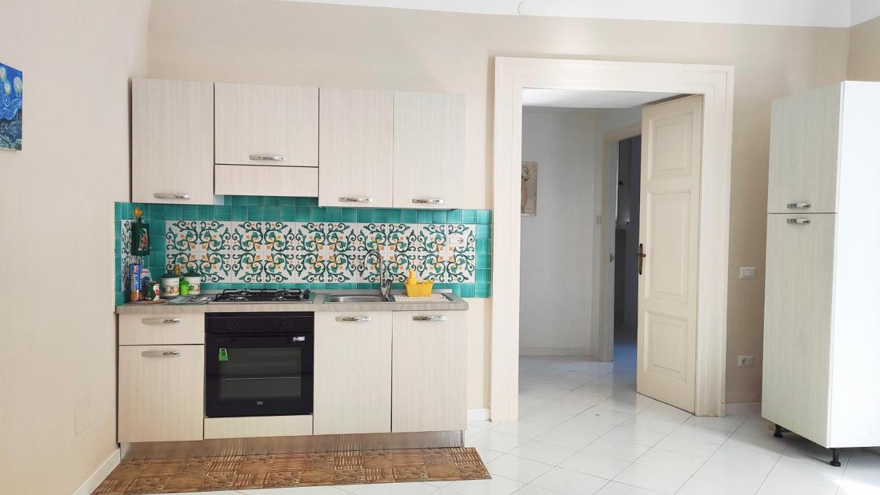 Casa Vacanza "Nonna Matilde" A Meta Di Sorrento, 600Mt Dal Mare, Casa Per 4 외부 사진